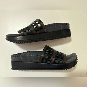 Naked Feet Like New Two Tone Woven Leather and Suede Slide Platform Sandals